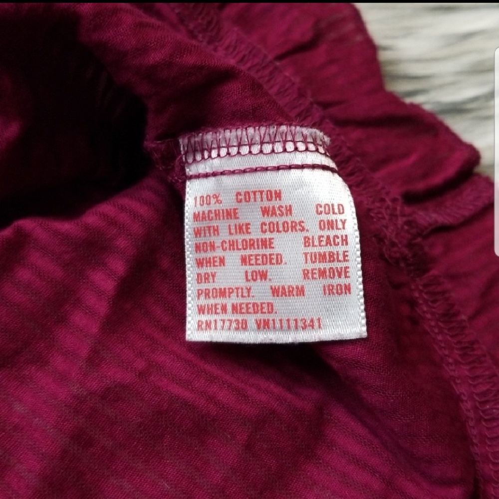 Mossimo Dark Raspberry Blouse Size L - Picture 8 of 8